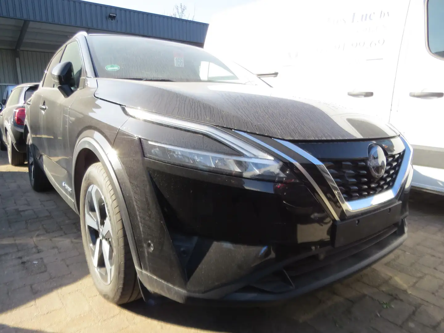 Nissan Qashqai 1.5 DIG-T e-Power N-Connecta Schwarz - 2