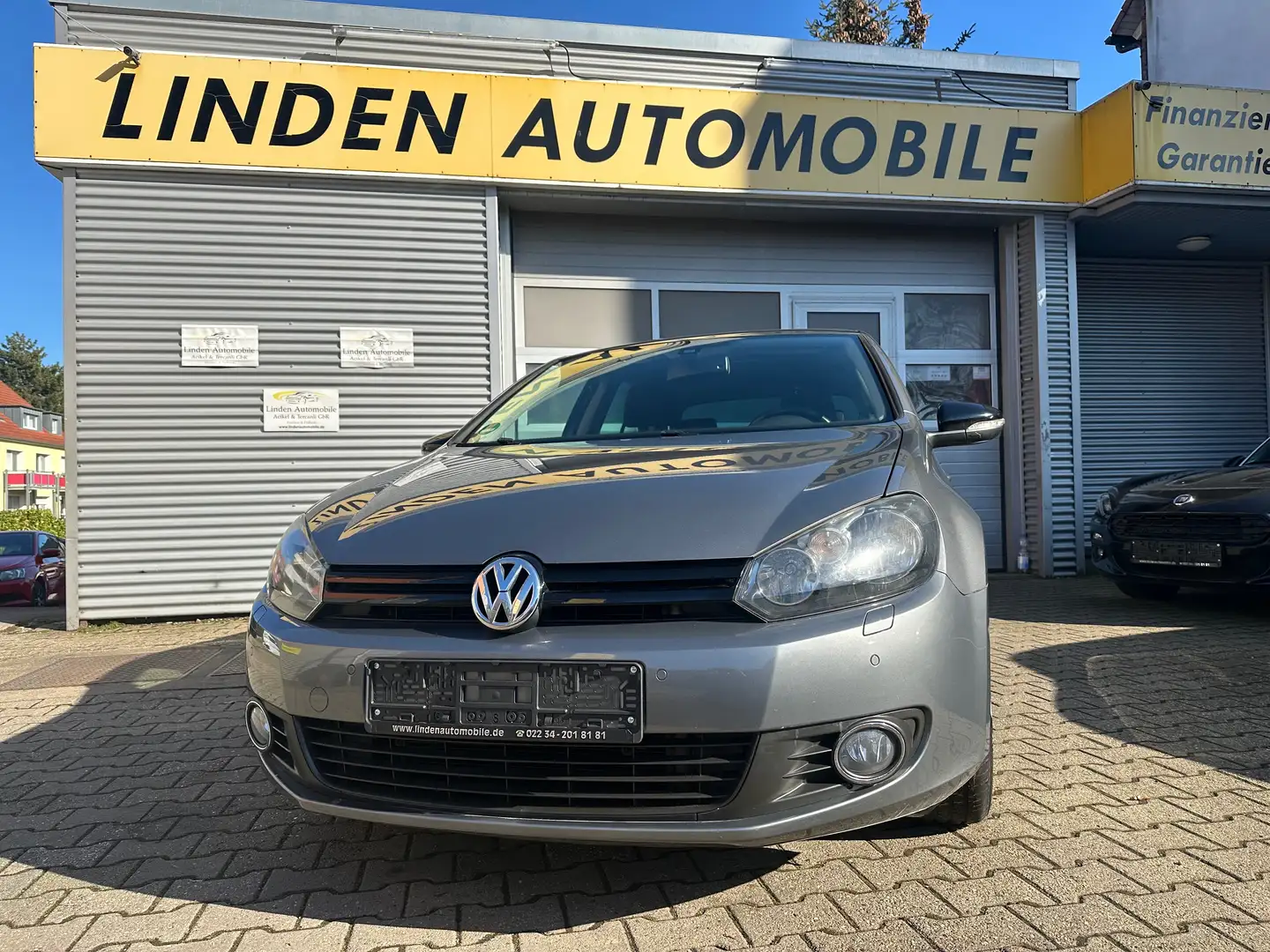 Volkswagen Golf Match Grau - 1
