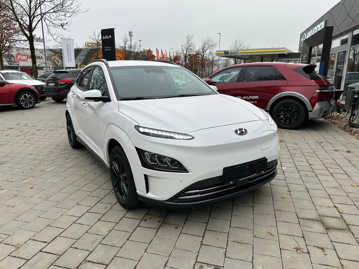 Hyundai KONA Trend Elektro ACC AUT DynLicht Facelift LM Bianco - 2