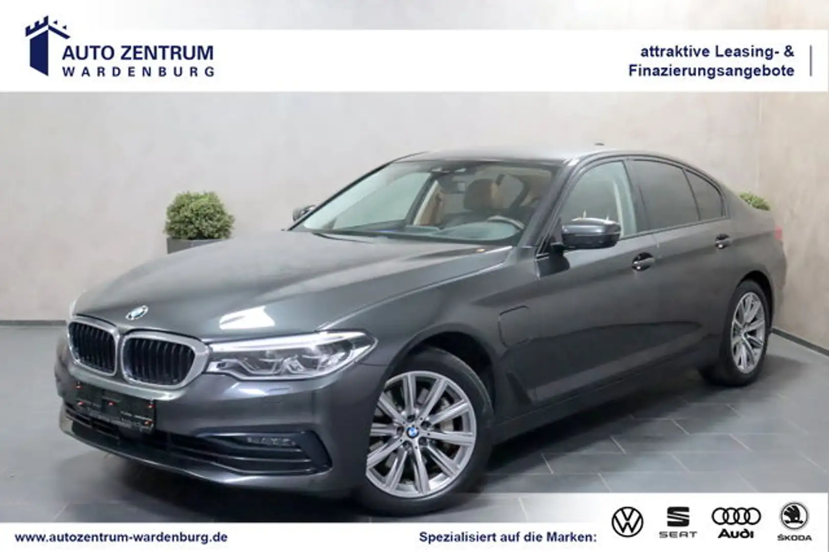 BMW 530 e Lim. Aut. Sport Line AHK KAMERA HEADUP NAV Grau - 1