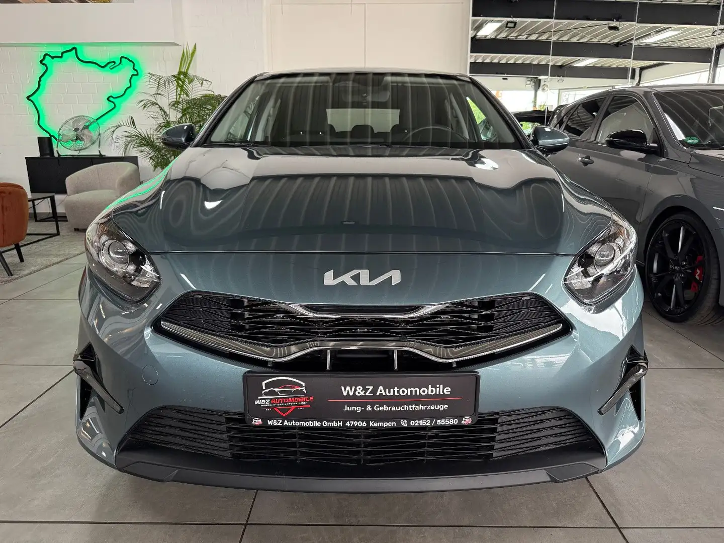 Kia Ceed / cee'd Ceed 1.5 T-GDI +Navi+Kamera+SHZ+PDC+CarPlay+ Grau - 2