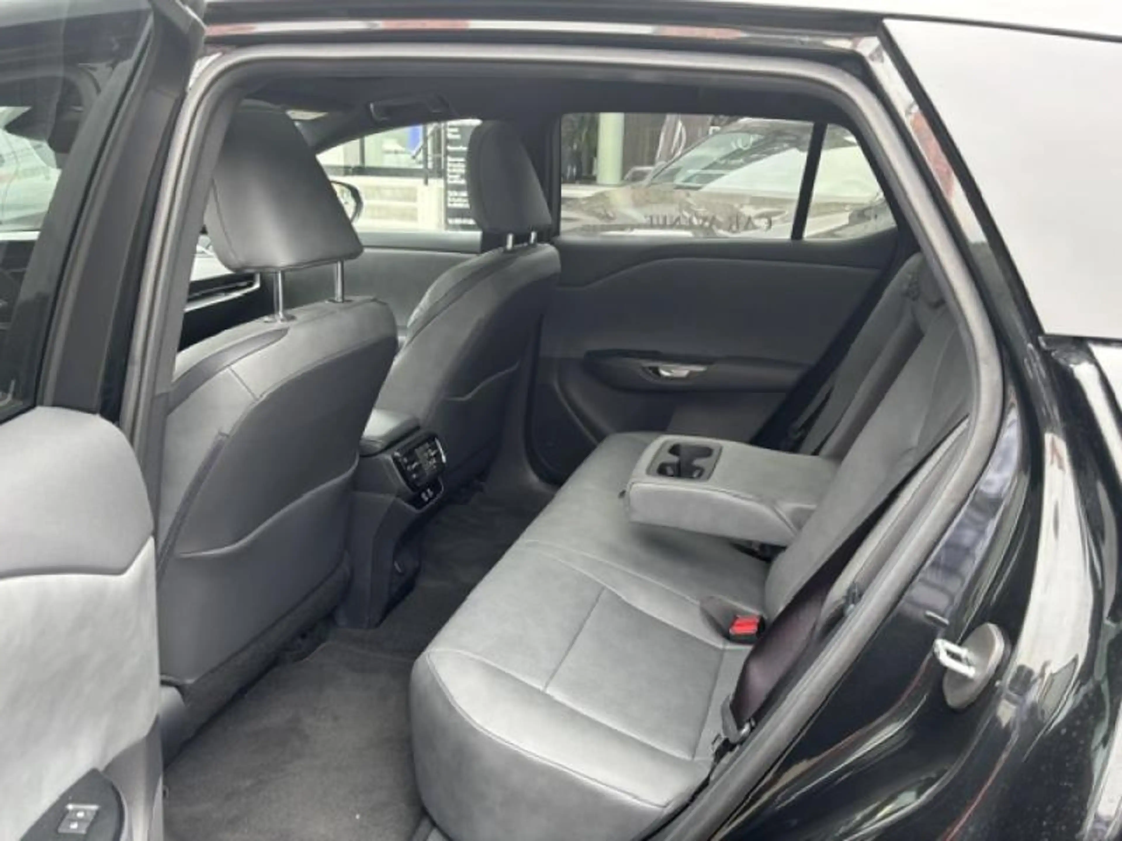 Lexus RZ EXECUTIVE — photo 8