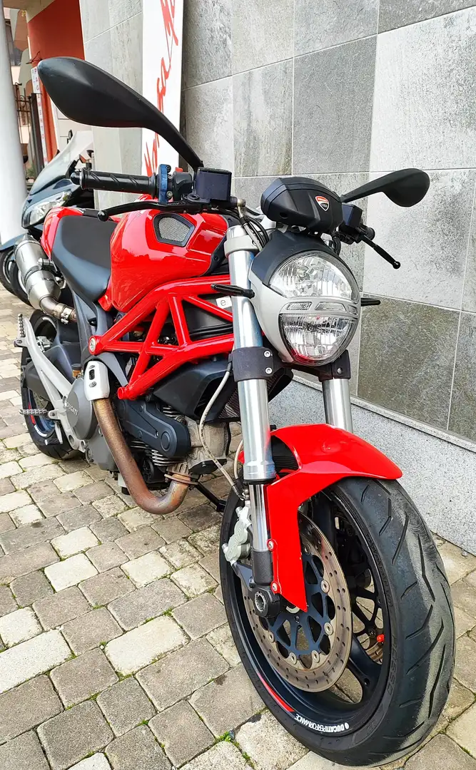 Ducati Monster 696 Rosso - 2