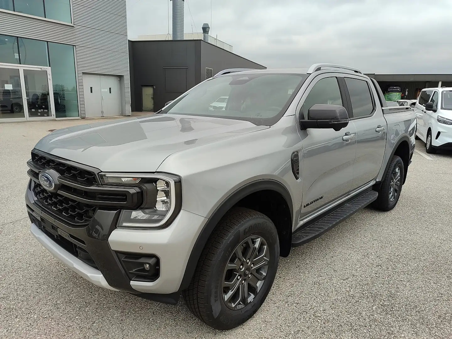 Ford Ranger Ranger Doppelkabine Wildtrak e-4WD 2,0 EcoBlue ... Silber - 1