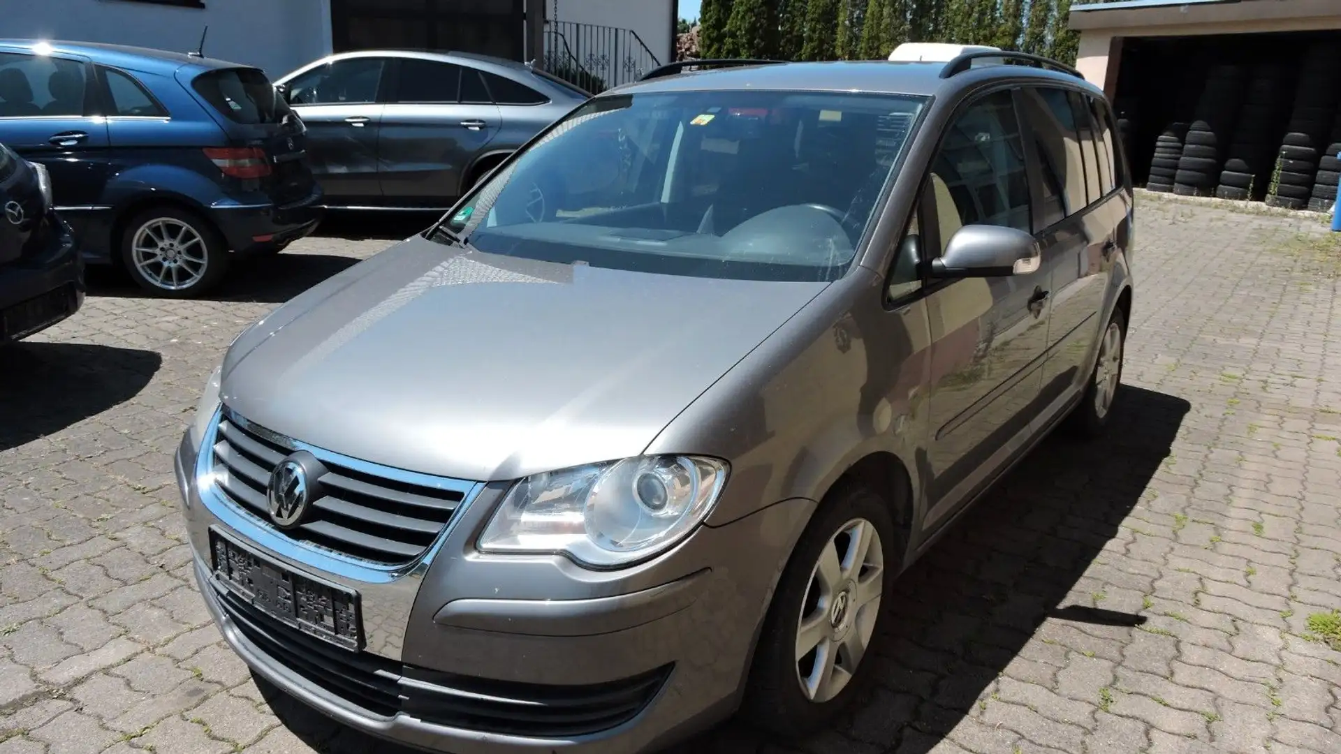 Volkswagen Touran 1.9 TDI DPF / Klima / Tüv 02-2027 Gris - 1