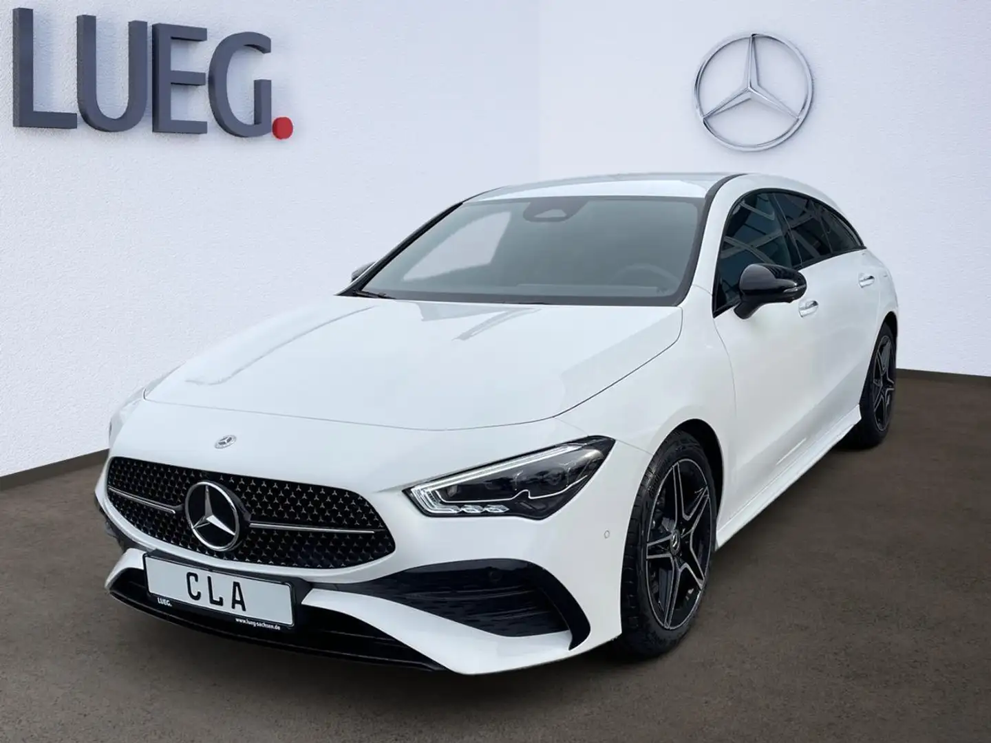 Mercedes-Benz CLA 200 Shooting Brake AMG-EDITION+NIGHT+AHK+360 Blanc - 1