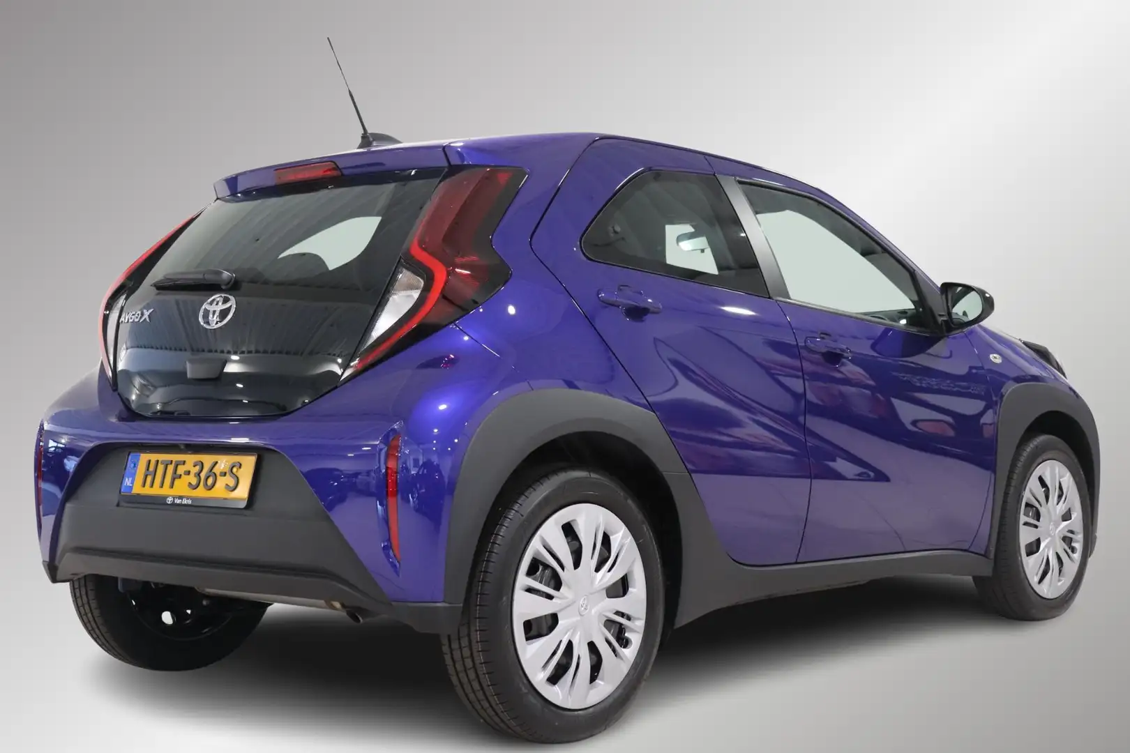 Toyota Aygo X 1.0 VVT-i MT Play, Apple Carplay & Android Auto, C Blauw - 2
