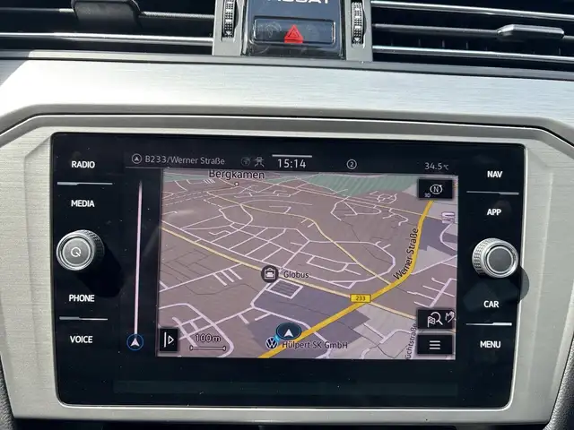 Volkswagen Passat view 15