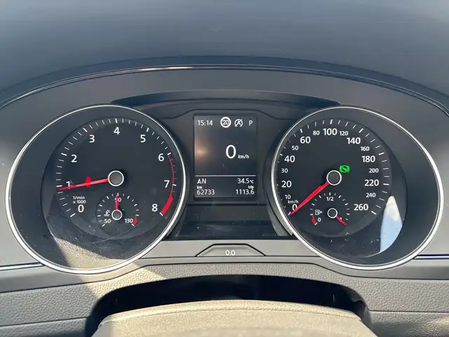 Volkswagen Passat view 13