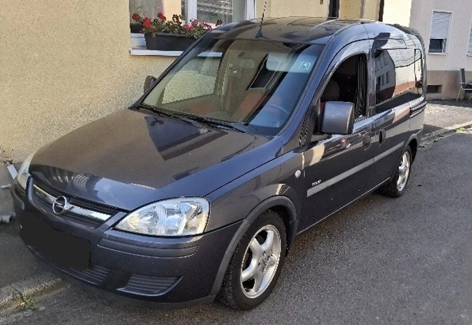 Opel Combo 1.7 Tour - 2