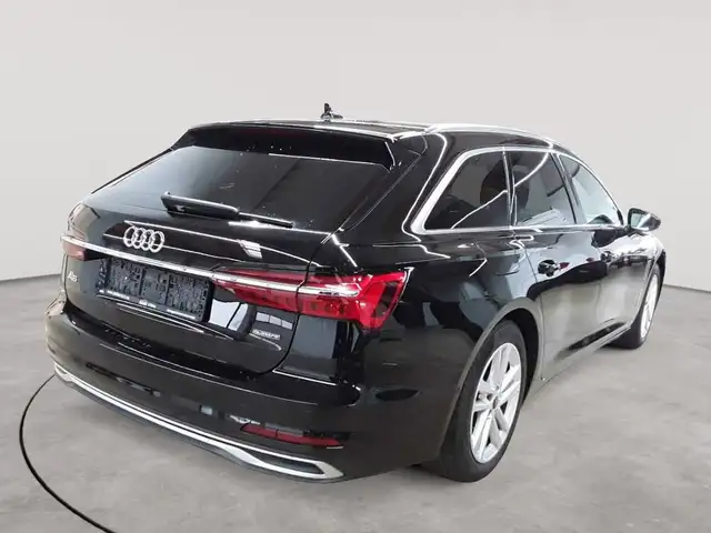 Audi A6 view 4