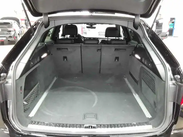 Audi A6 view 15