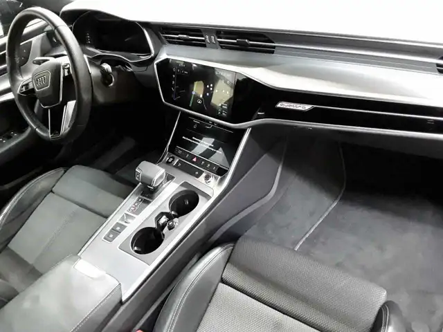 Audi A6 view 9