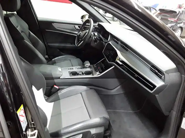 Audi A6 view 8