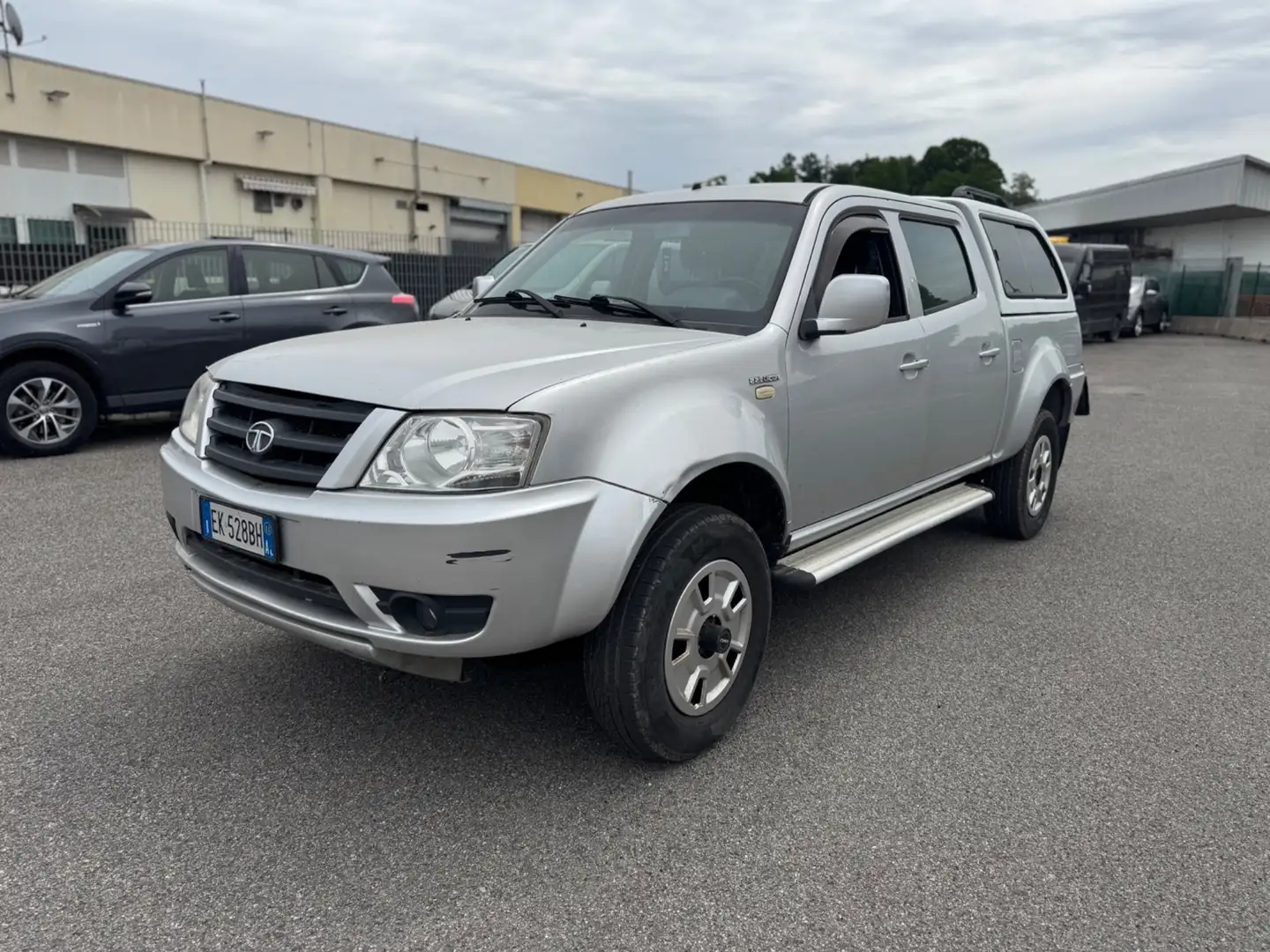 Tata Xenon Xenon 2.2 Dicor 4x4 PL-DC Pick-up Silber - 1