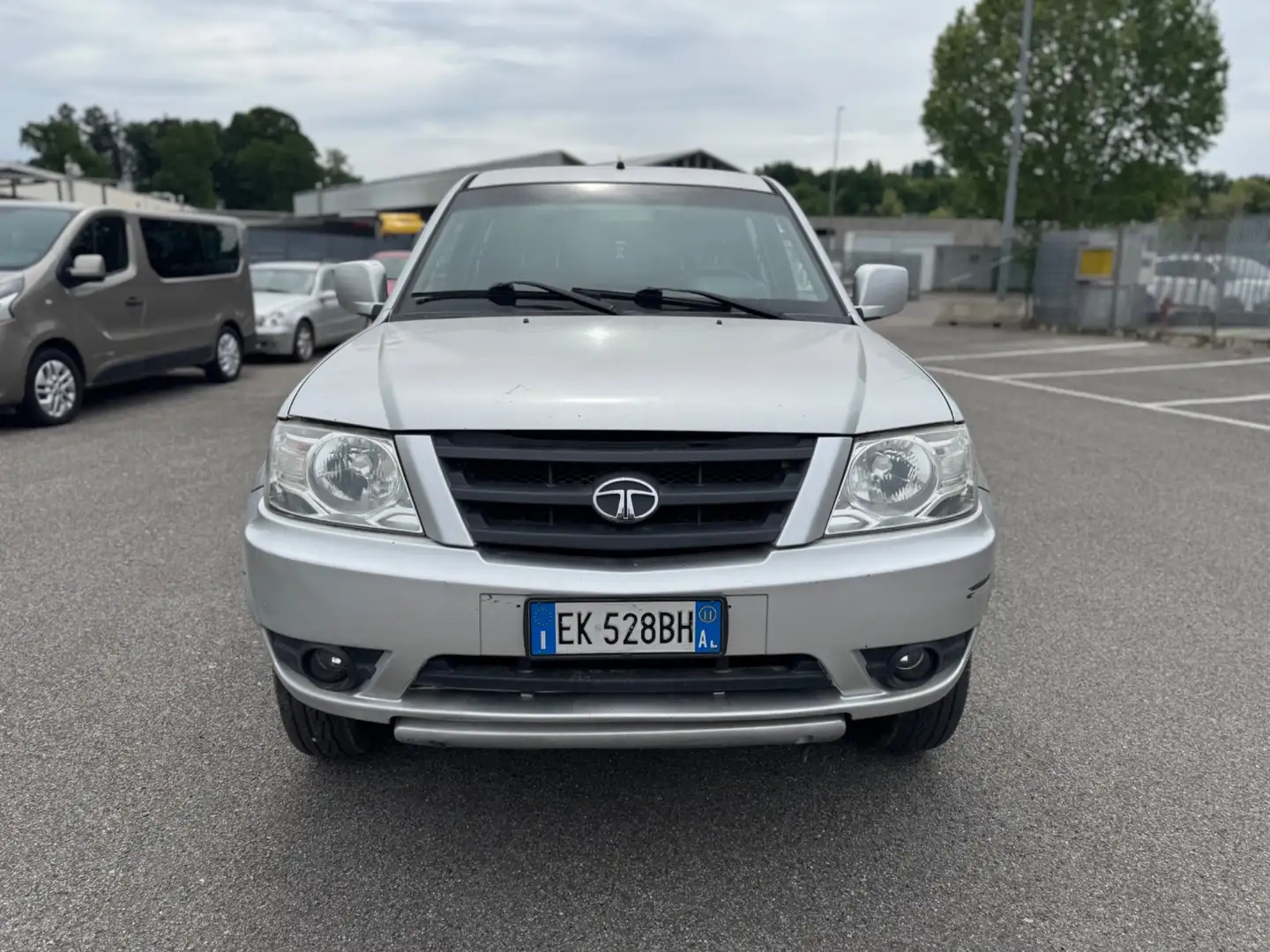 Tata Xenon Xenon 2.2 Dicor 4x4 PL-DC Pick-up Silber - 2