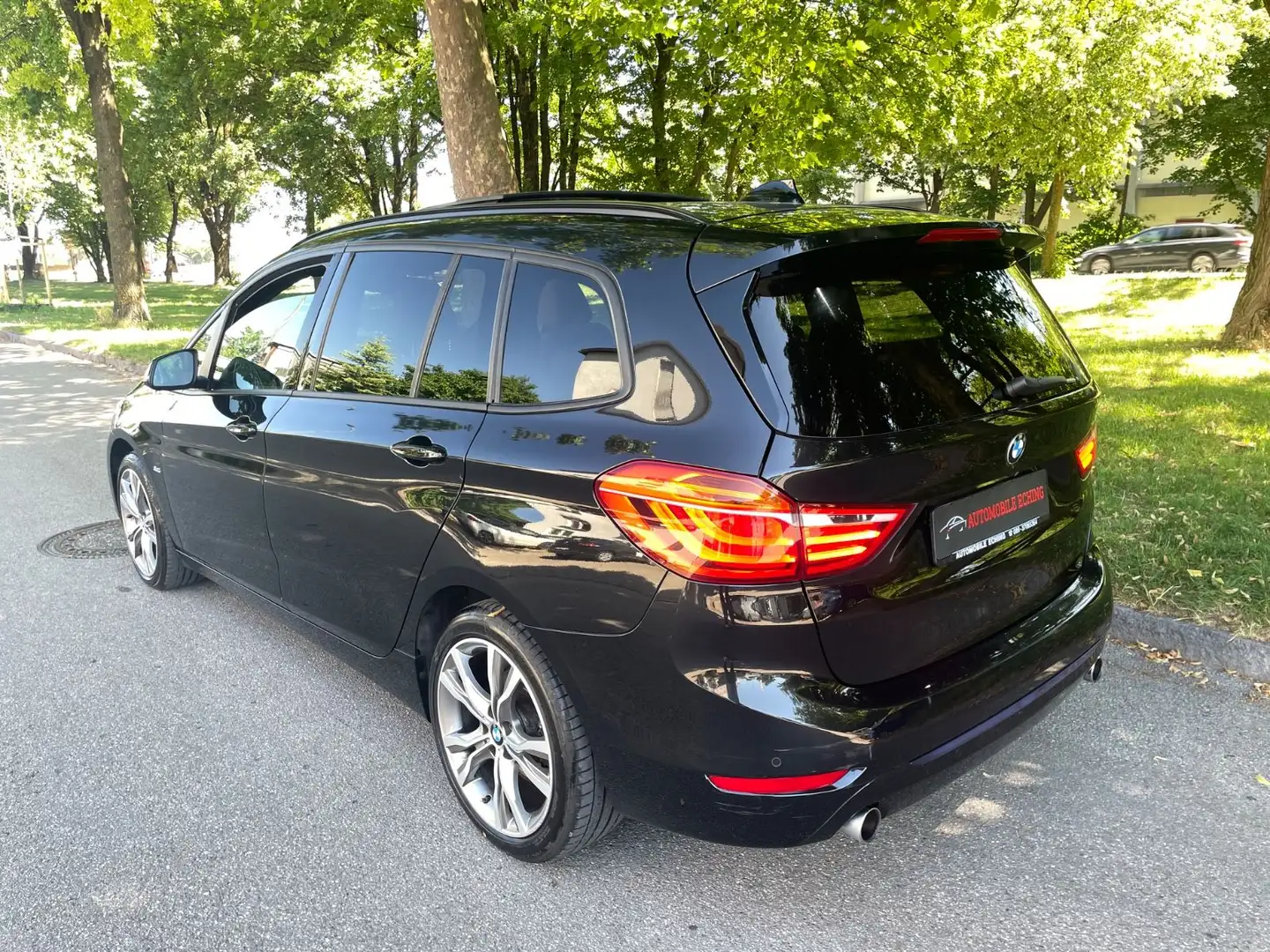 BMW 220 xDrive *Pano*Hud*Nav*Kam*ACC* Noir - 2
