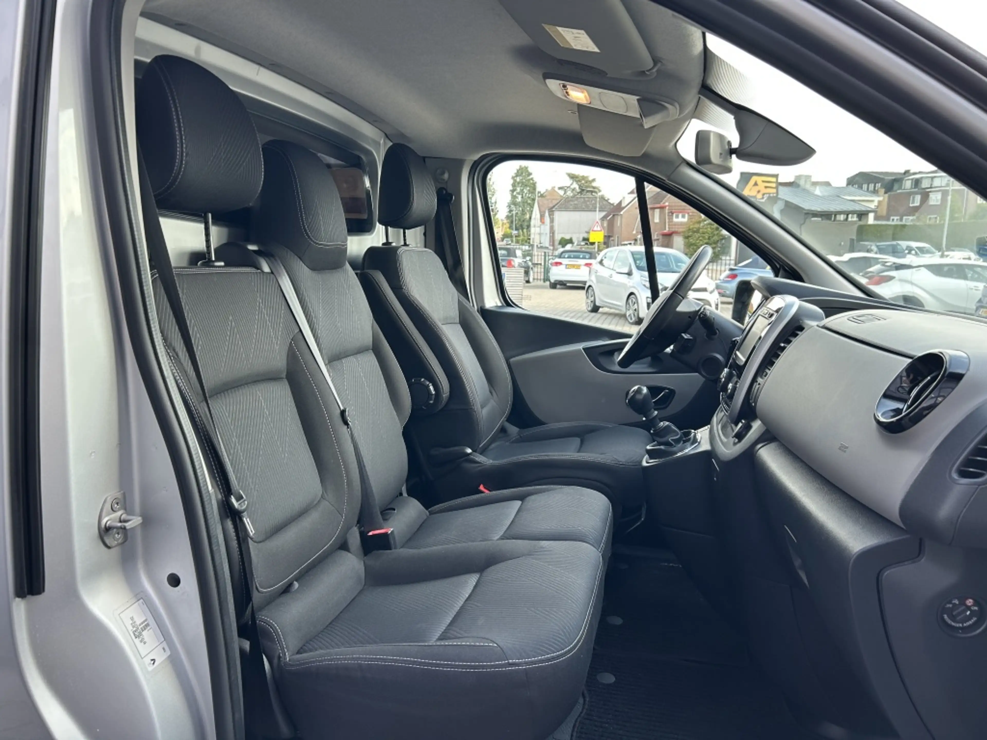 Renault Trafic GB 1.6 dCi 125pk L2H1 T29 Luxe — photo 27