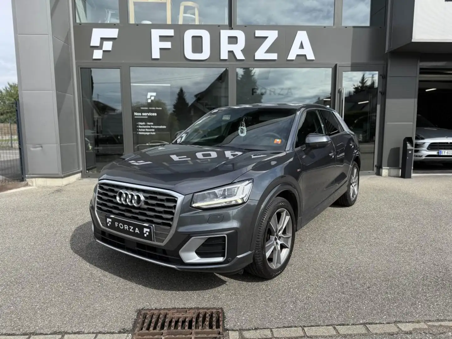 Audi Q2 1.5 35 TFSI COD - 150 - BV S-tronic S Line Gris - 1