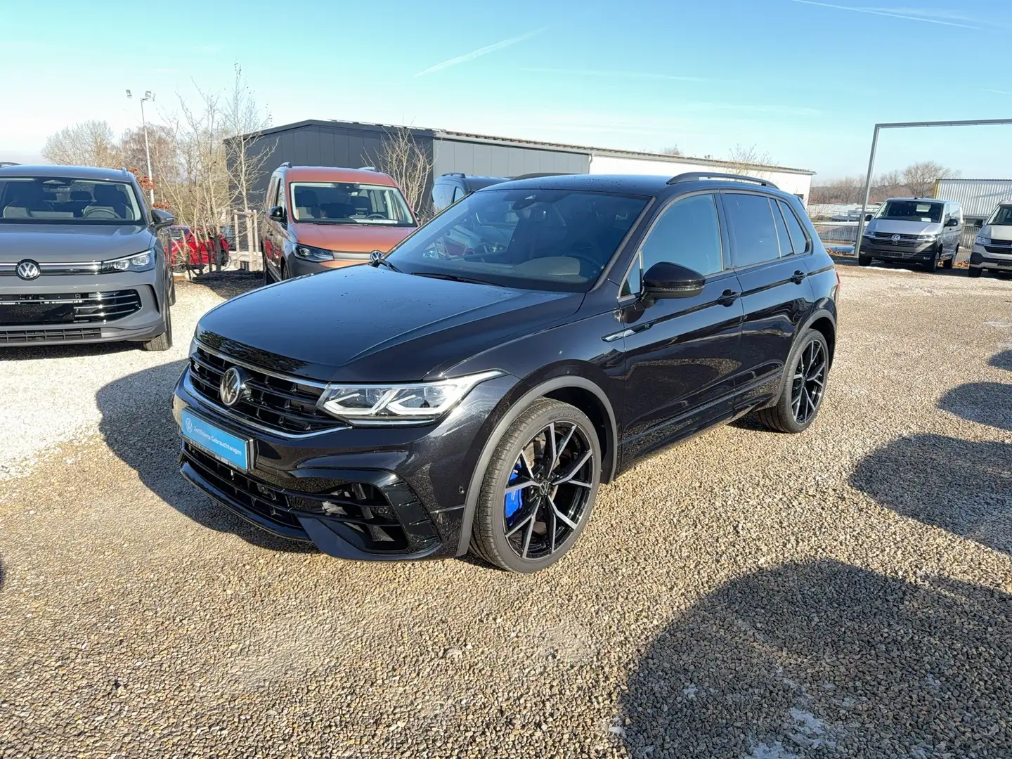 Volkswagen Tiguan R / R-Perform. Akrapovic / H&K DCC- Fahrw. Schwarz - 2