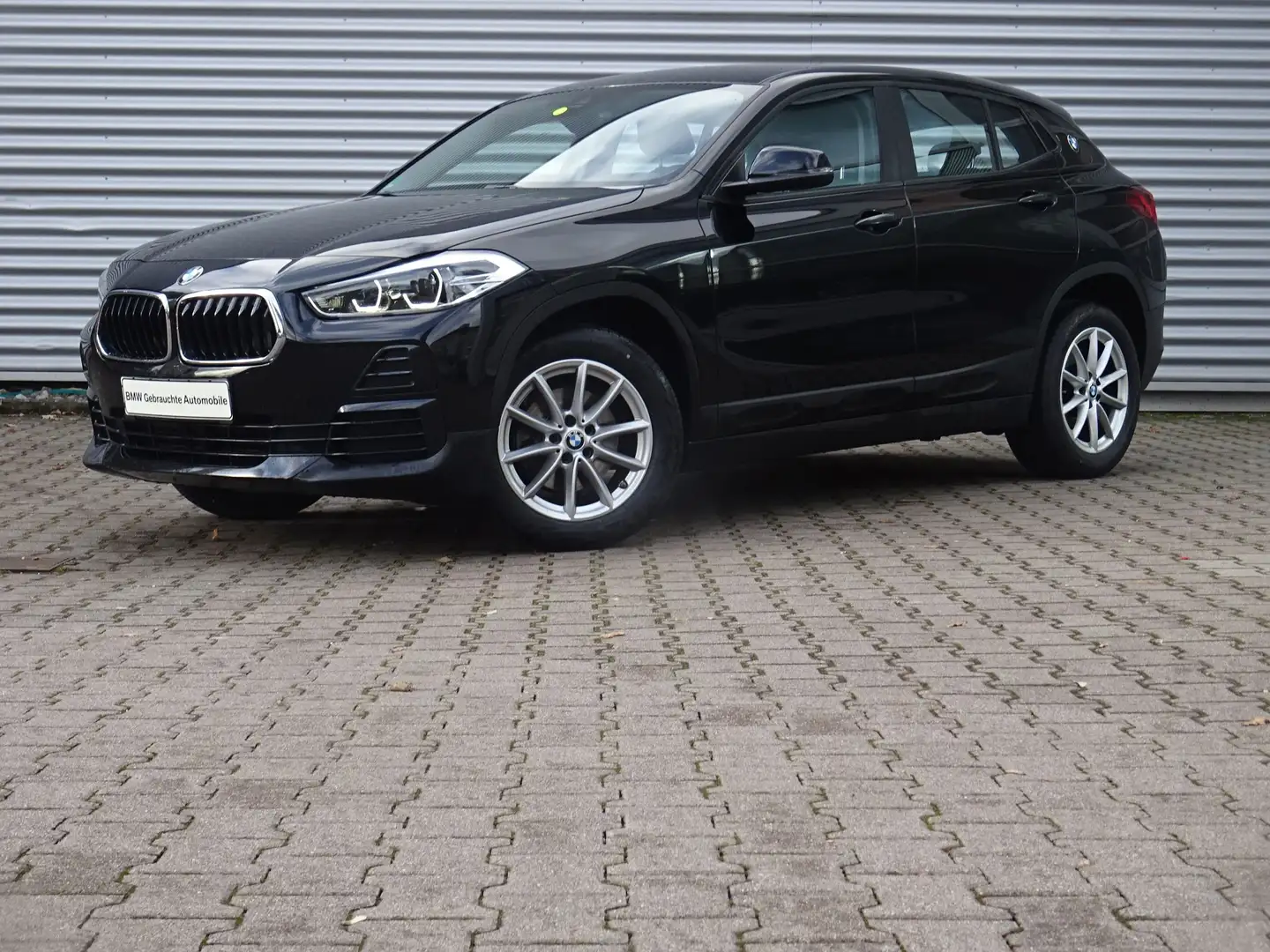 BMW X2 sDrive18d LED Navi BusinessPaket LM SH Noir - 1