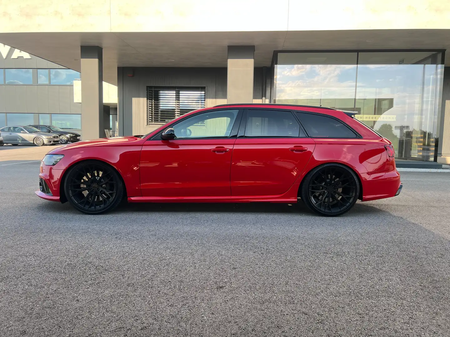 Audi RS6 4.0 TFSI quattro *Head-Up*BLACK*Bang&Olufsen* Rot - 2