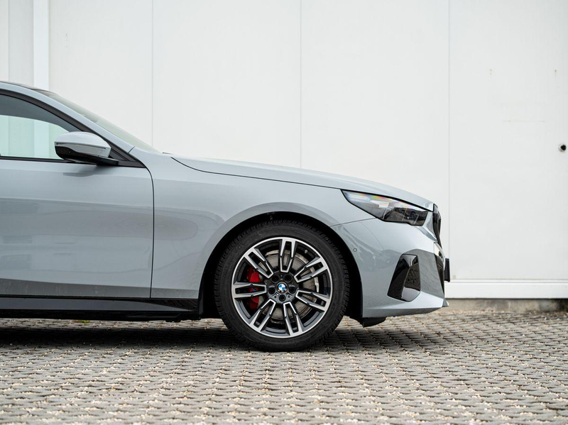 BMW 520 d xDrive Lim M-Sport PRO AHK PANO ACC H&K 360° — photo 7