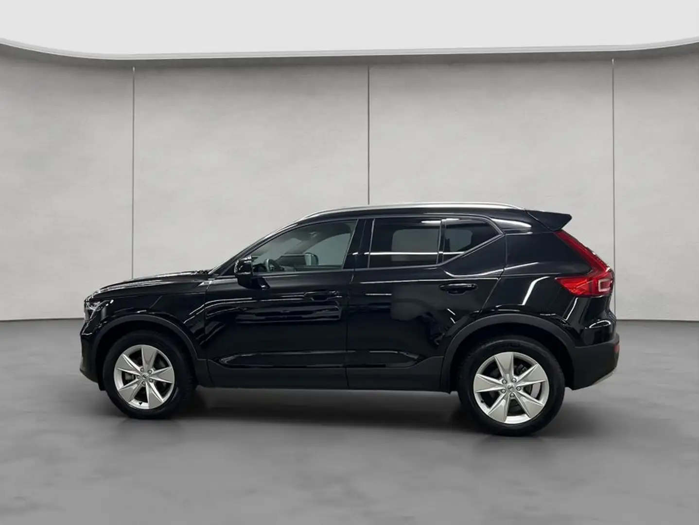 Volvo XC40 XC40 B3 B DKG Core Schwarz - 2
