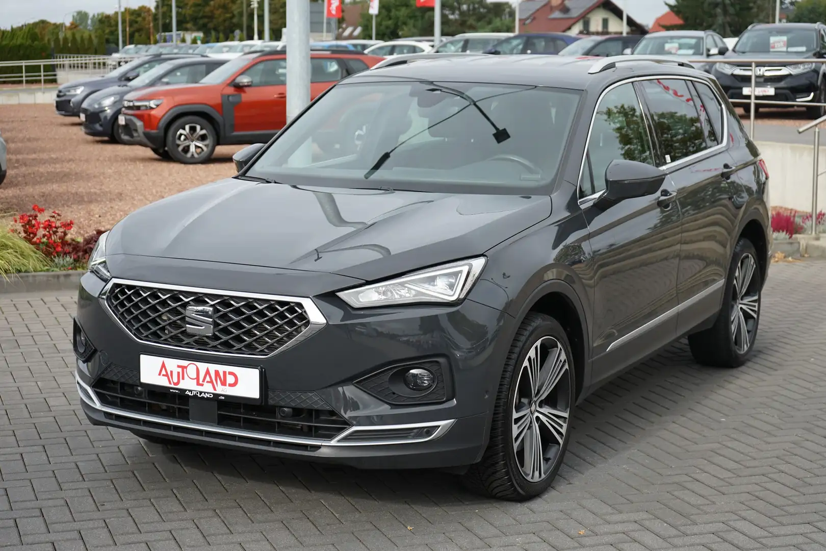 SEAT Tarraco 2.0 TDI DSG 4D Xcellence LED ACC AHK DCC Grau - 1