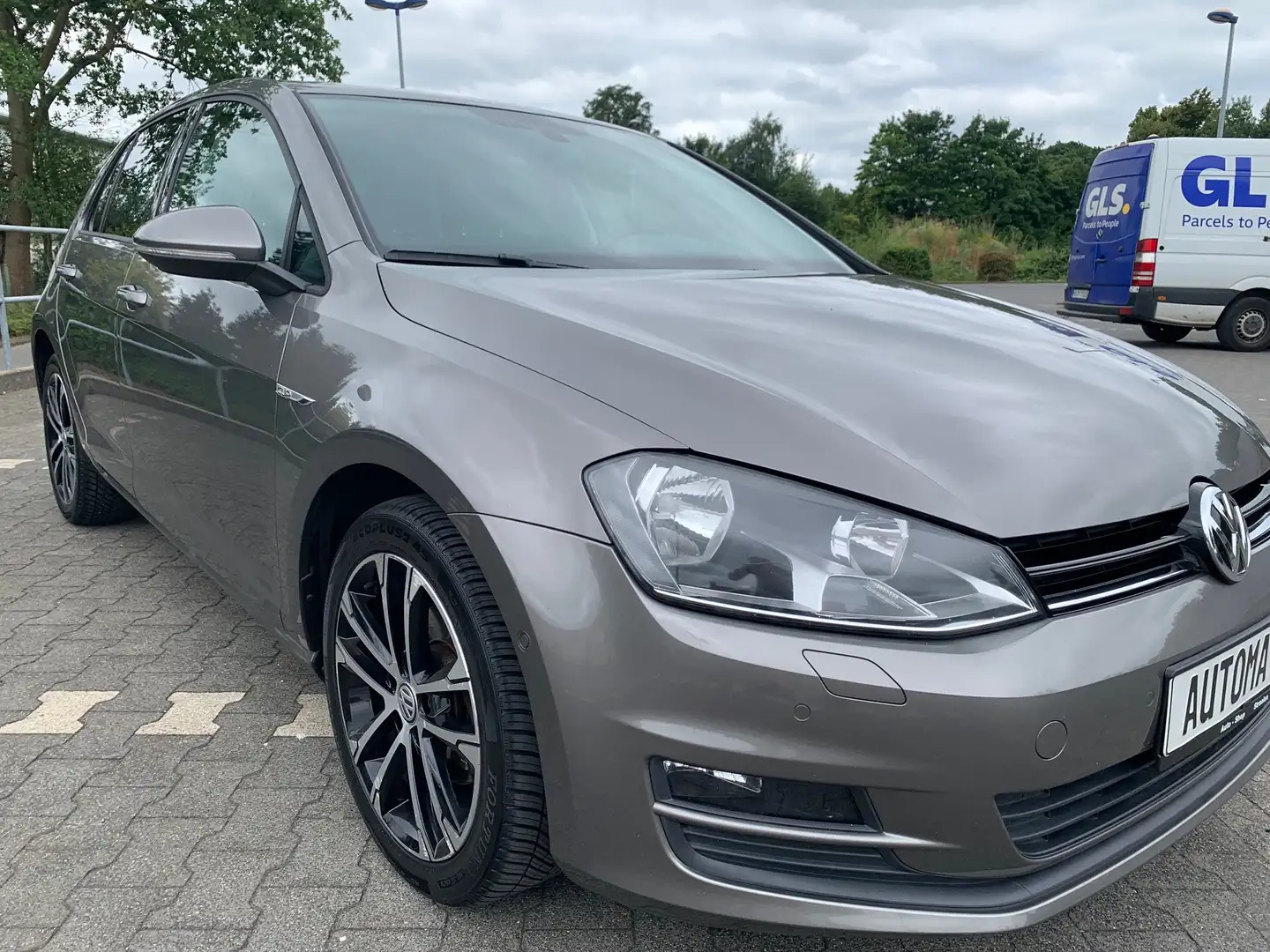 Volkswagen Golf 1.4 TSI AUTOMATIK BlueMotion Technology Cup Grijs - 2