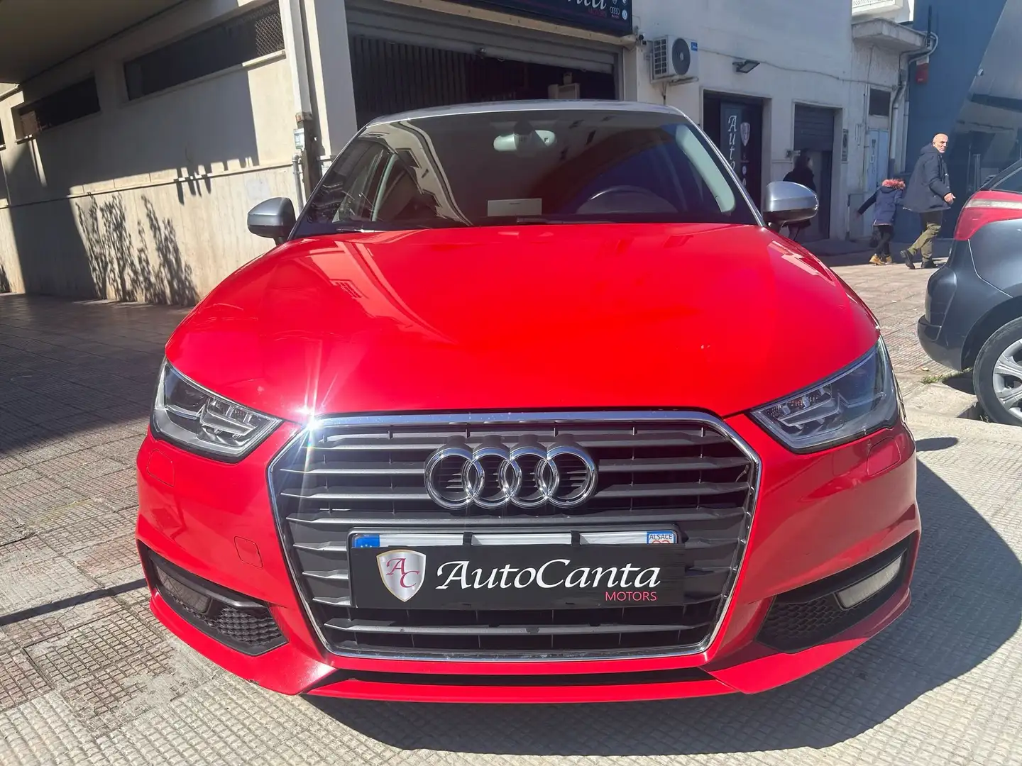 Audi A1 Sportback 1.4 tdi SPORT 90cv Zwart - 2