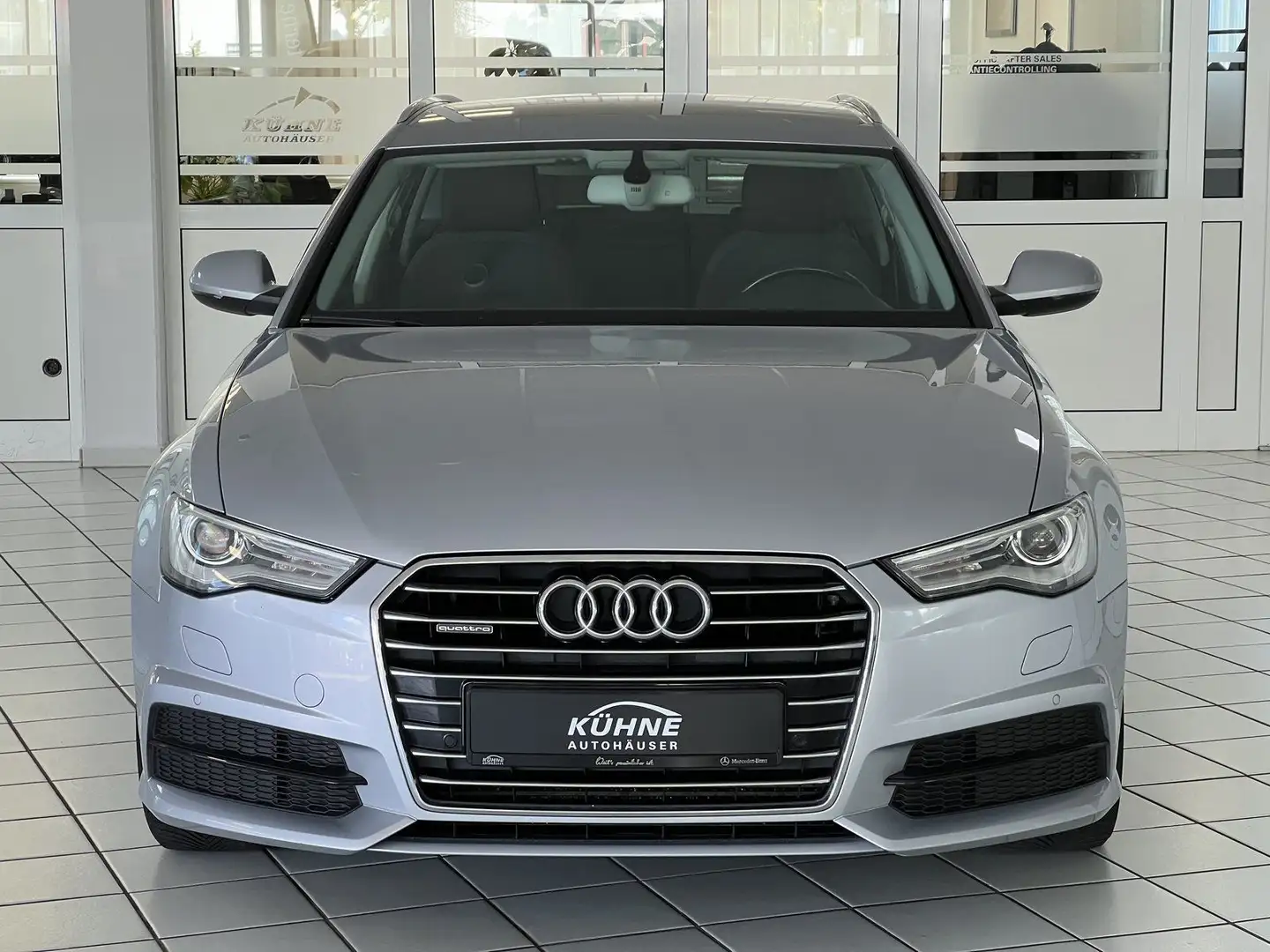 Audi A6 3.0 TDI Avant quattro Standheizung+8xAlu+MwSt Silber - 2