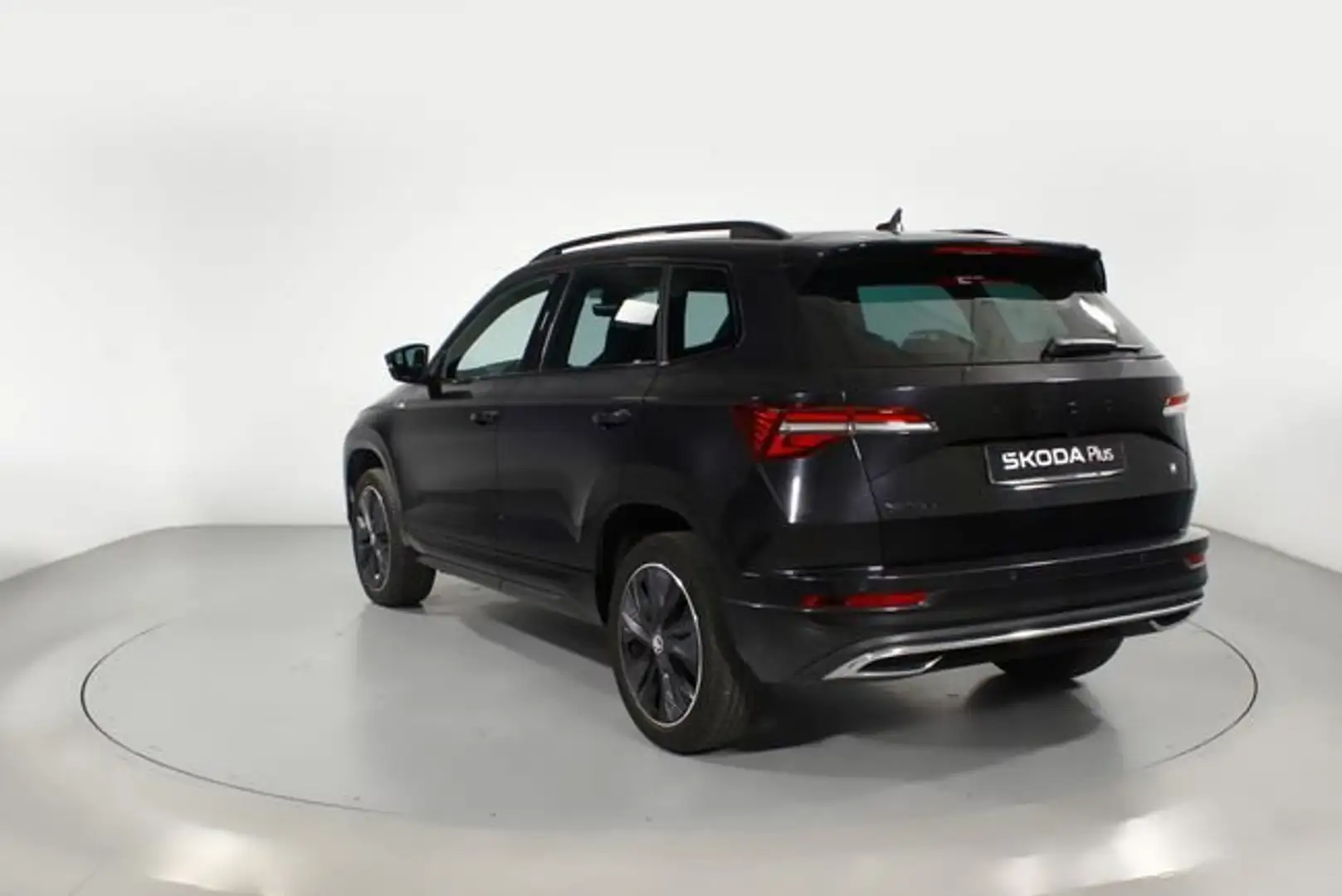 Skoda Karoq 1.5 TSI Sportline ACT DSG 110KW Negro - 2