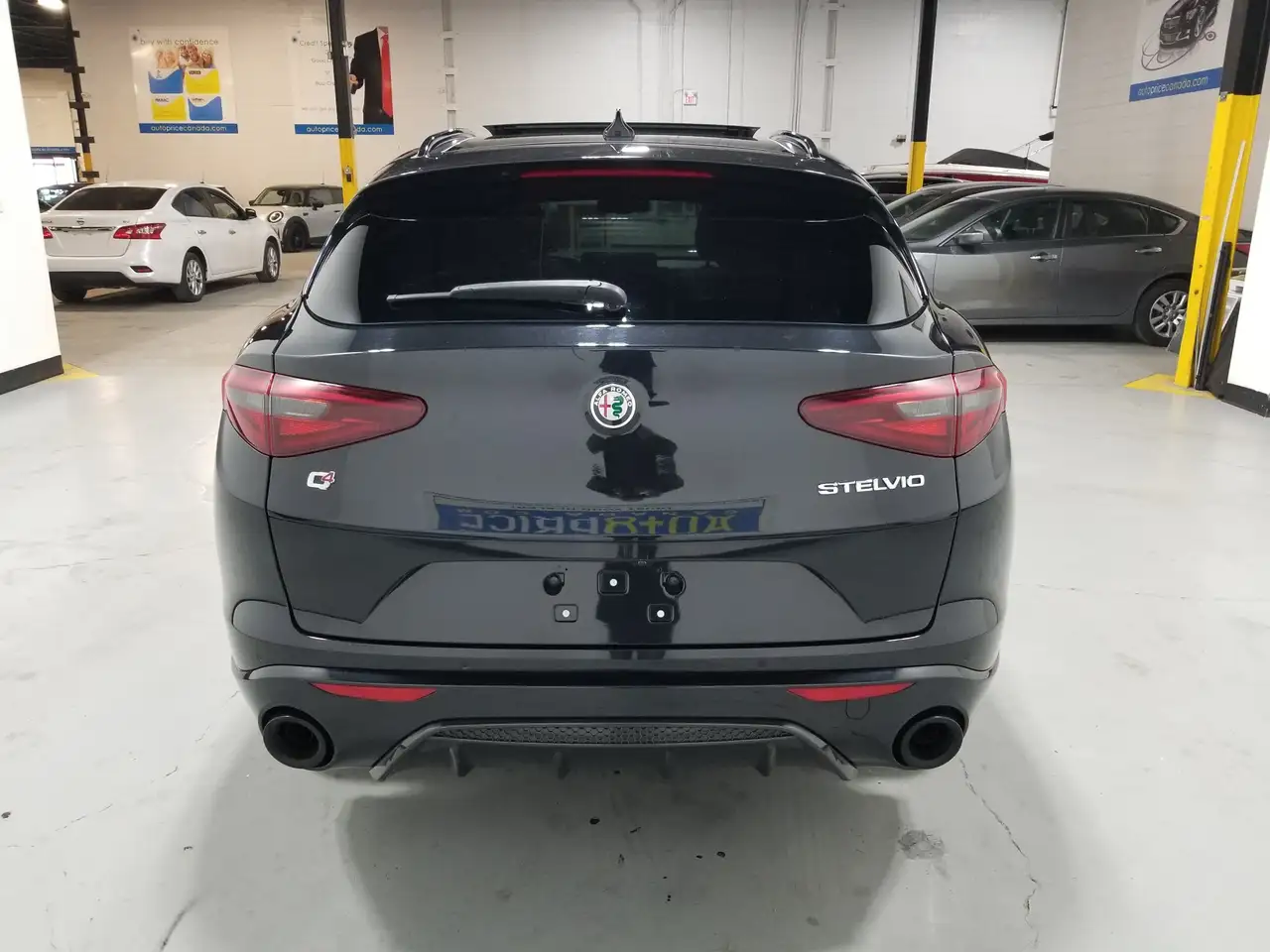 Alfa Romeo Stelvio снимка Alfa Romeo Stelvio