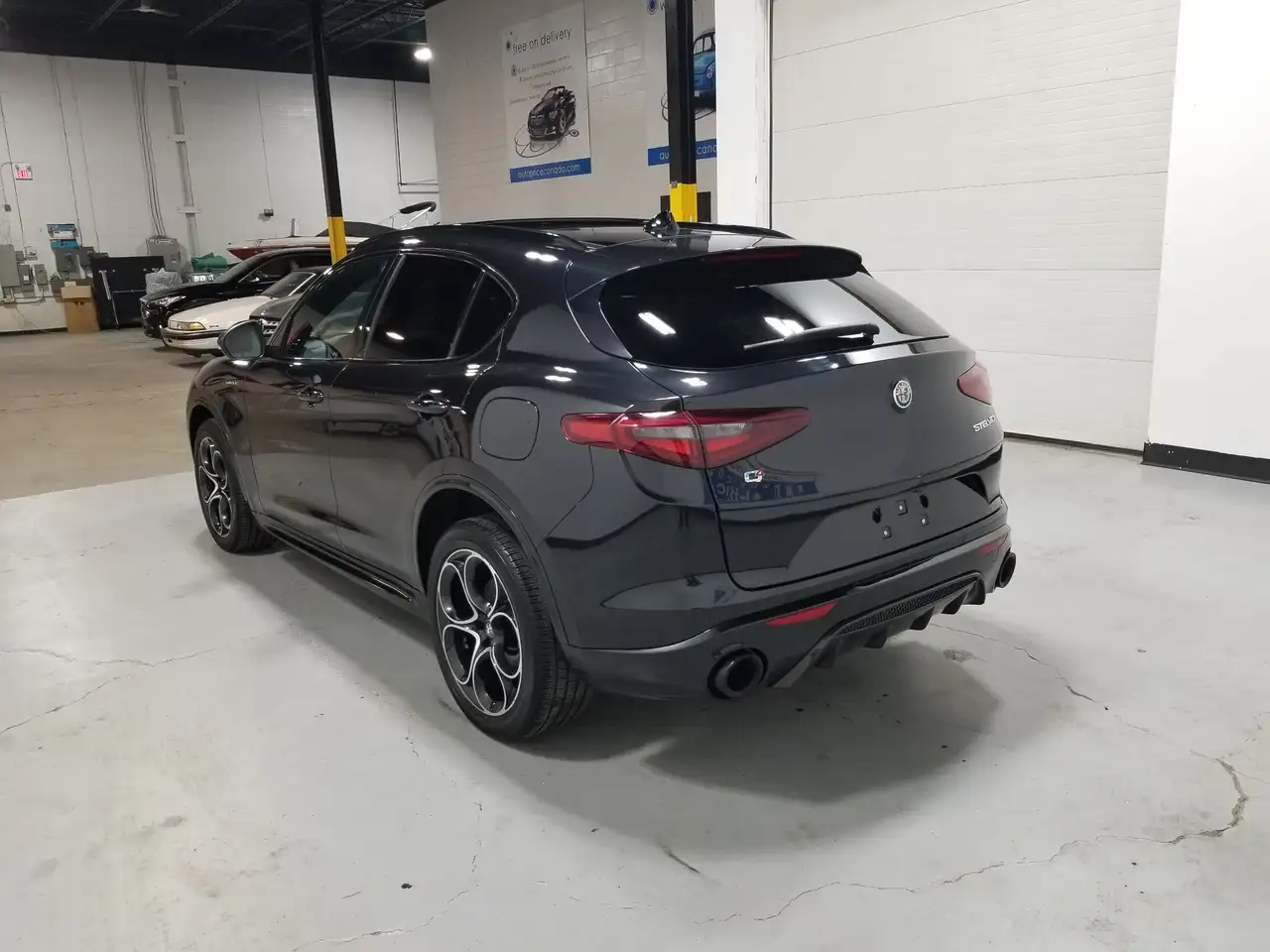 Alfa Romeo Stelvio снимка Alfa Romeo Stelvio
