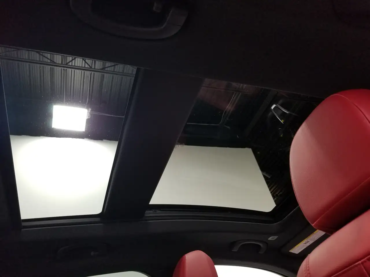 Alfa Romeo Stelvio снимка Alfa Romeo Stelvio
