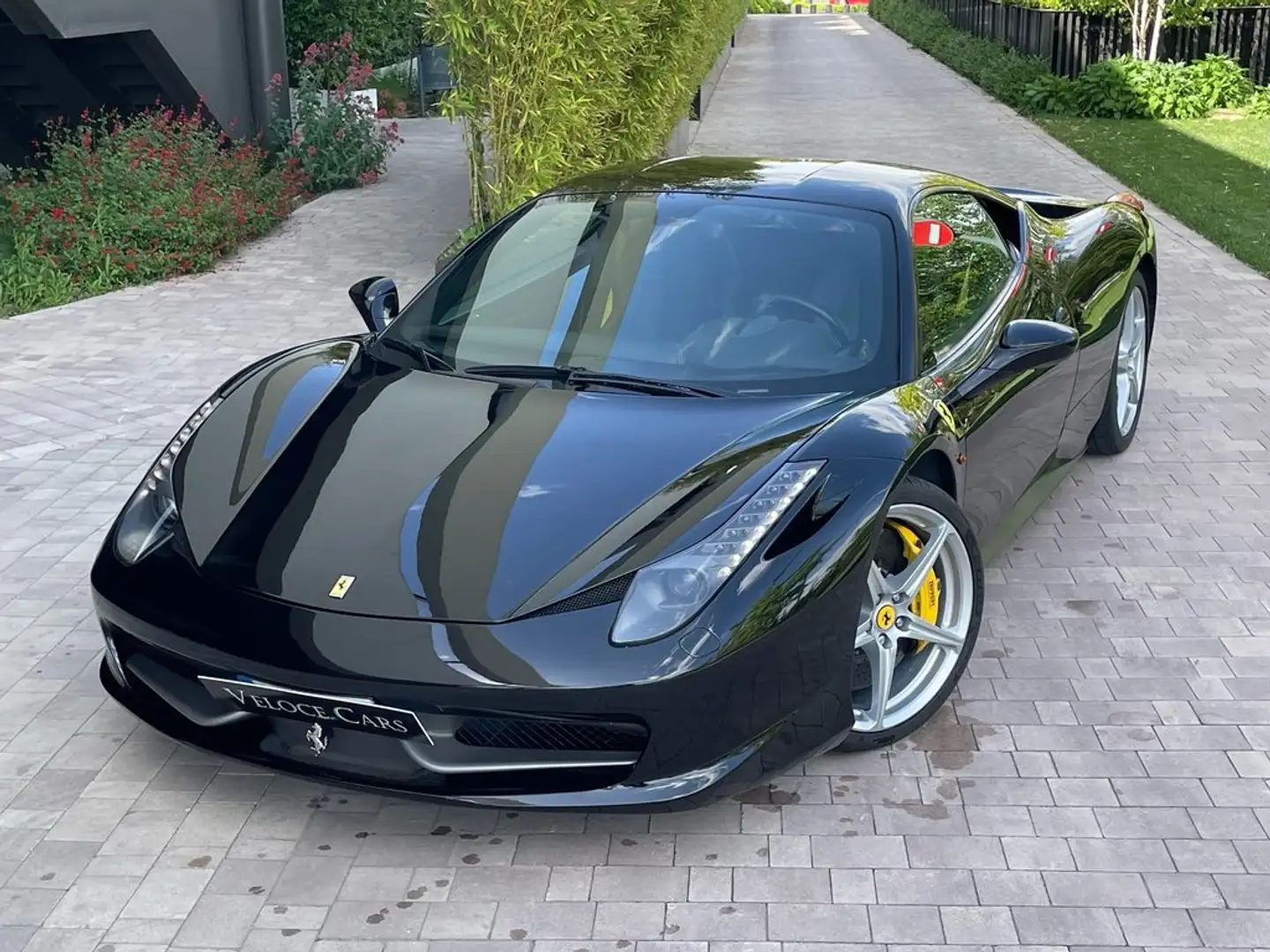 Ferrari 458 Italia Negro - 1