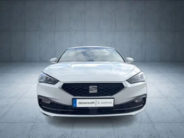 Seat Leon view 8