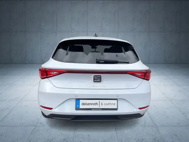 Seat Leon view 4