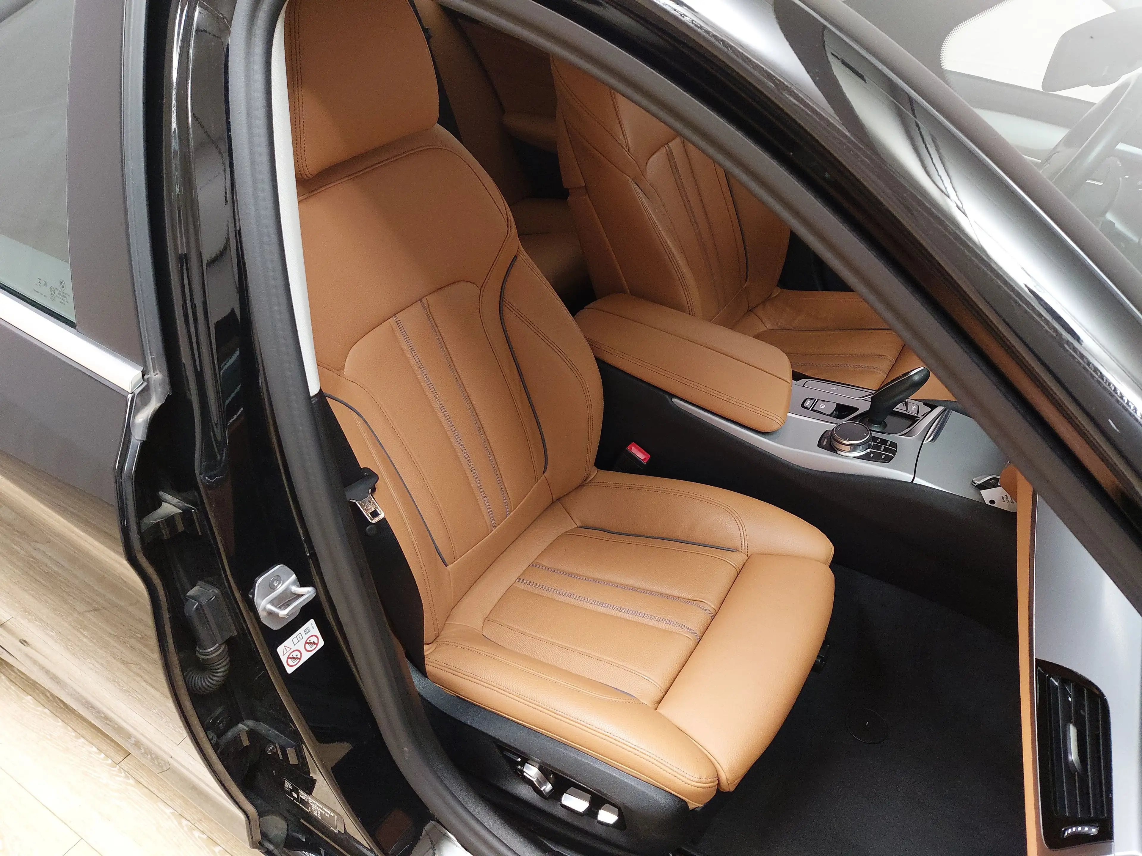 BMW 530 dA Touring xDr Leder Navi LED LC prof. RFK — photo 10