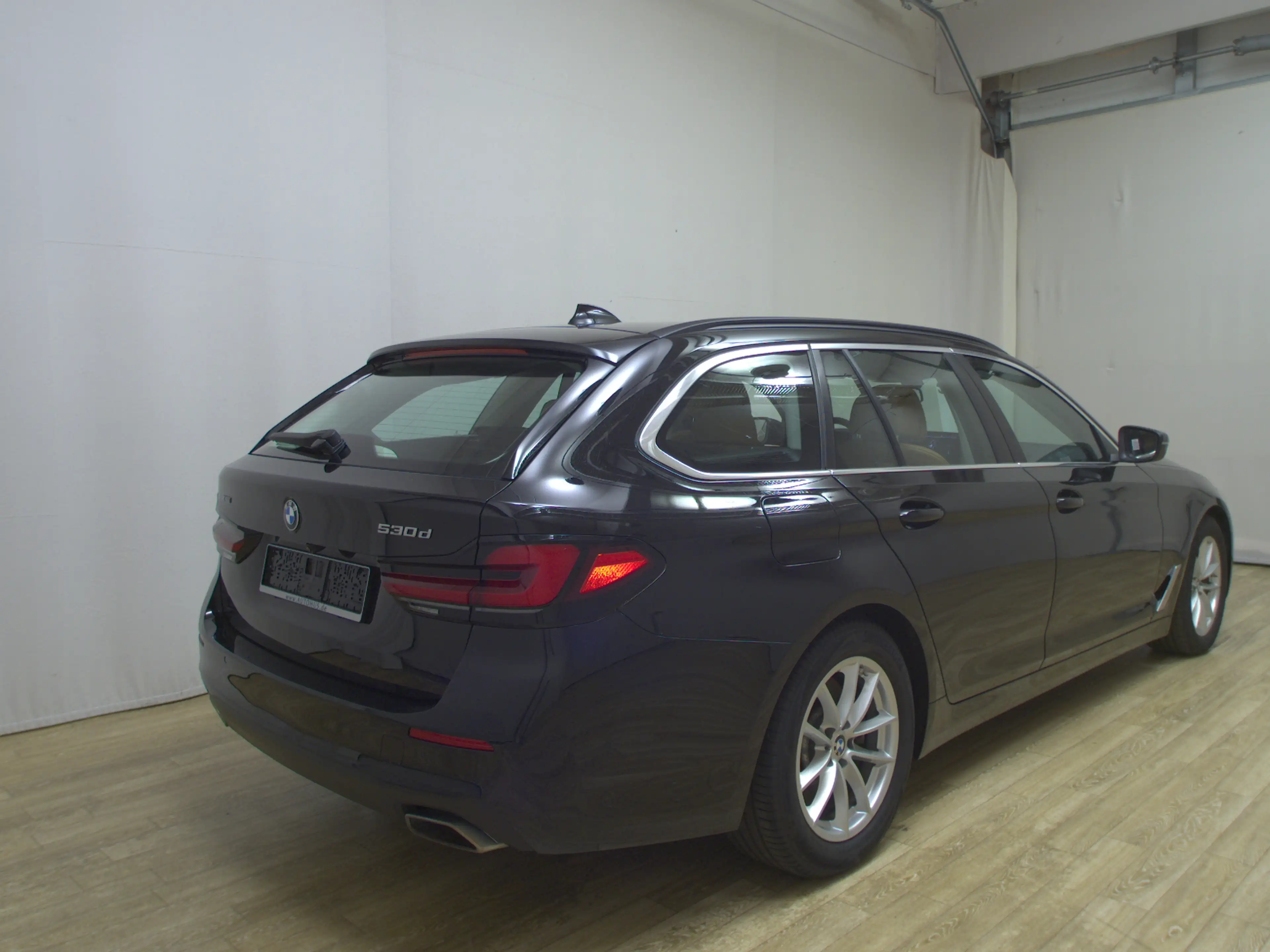 BMW 530 dA Touring xDr Leder Navi LED LC prof. RFK — photo 4