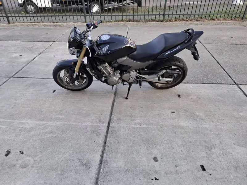 Honda CB 600 F Hornet - foto 2