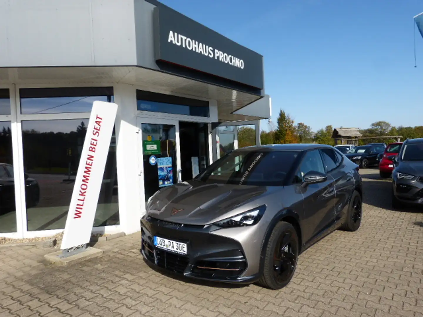 CUPRA Tavascan VZ CUPRA Tavascan 4Drive 250 kW 77 kWh Beige - 1