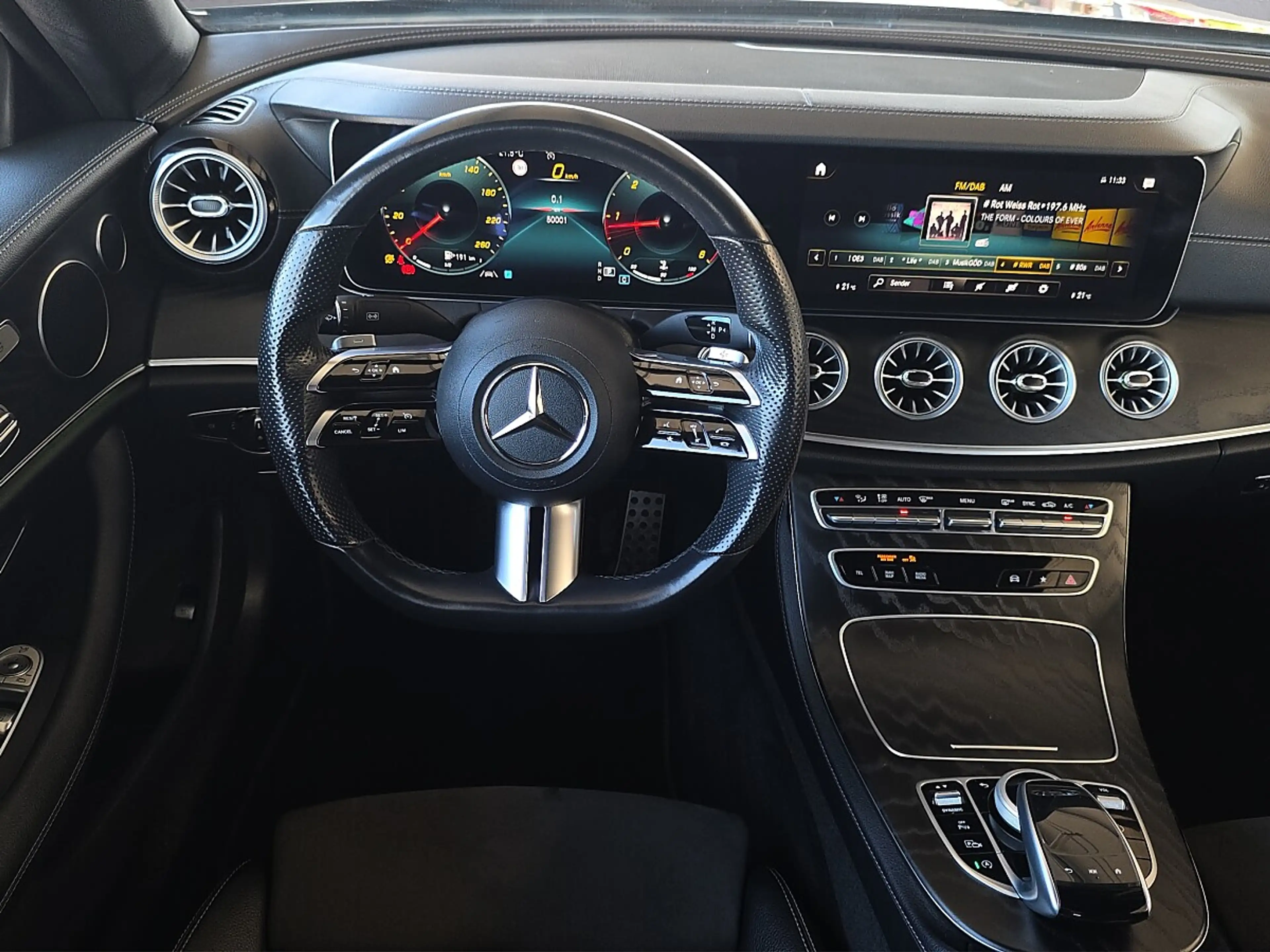 Mercedes-Benz E 220 d 4Matic Cabrio AMG SPORT*AIRSCARF/MULTIBEAM* — photo 12