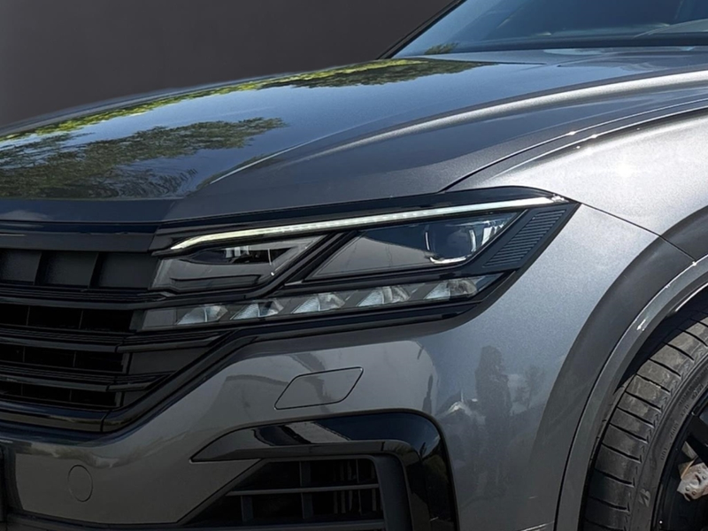 Volkswagen Touareg 3.0 V6 TSI eHybrid R 4Motion R-line El. Panodach — photo 7