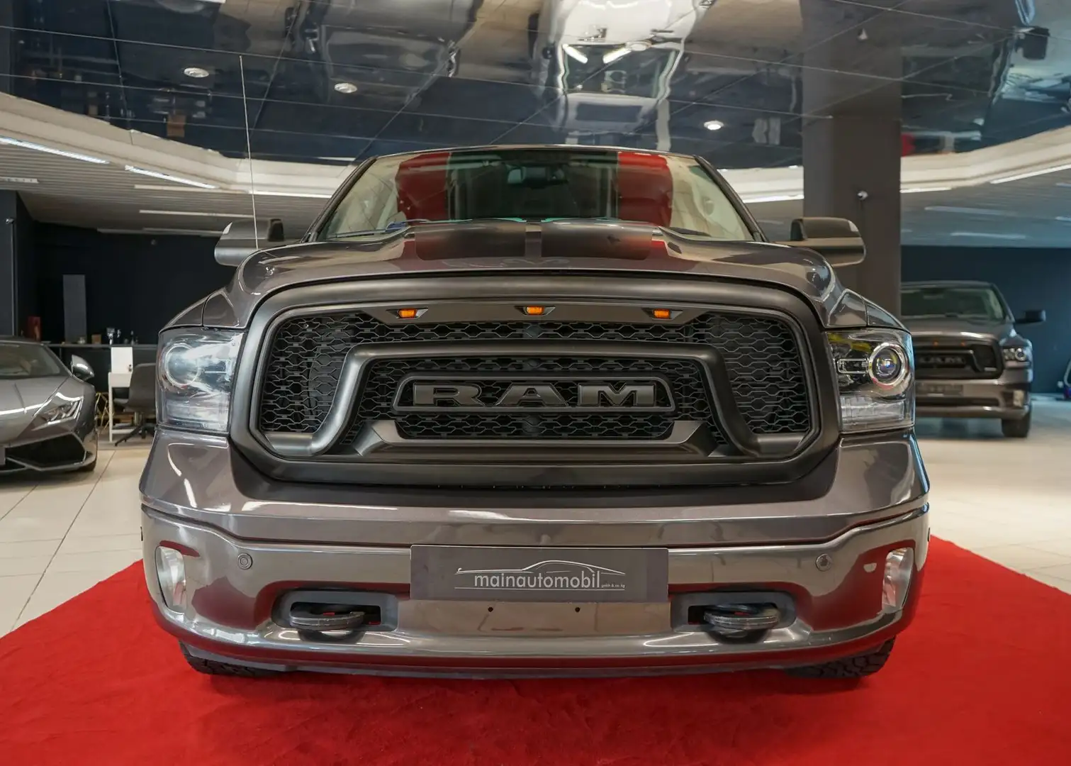 Dodge RAM 1500 5.7 HEMI 4WD CrewCap Longbed PDC Kamera Grau - 1
