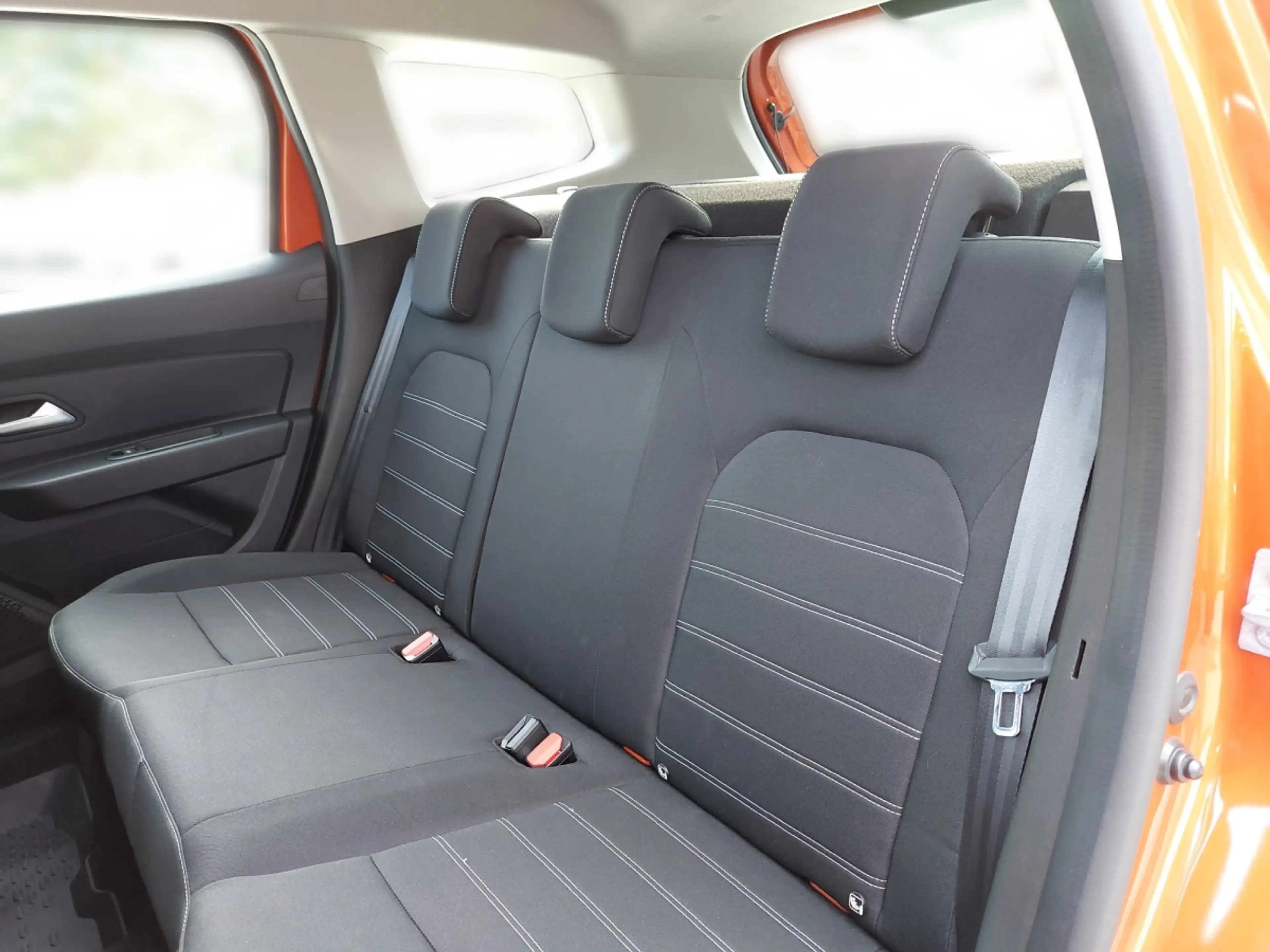 Dacia Duster TCe 130 PF Comfort — photo 11