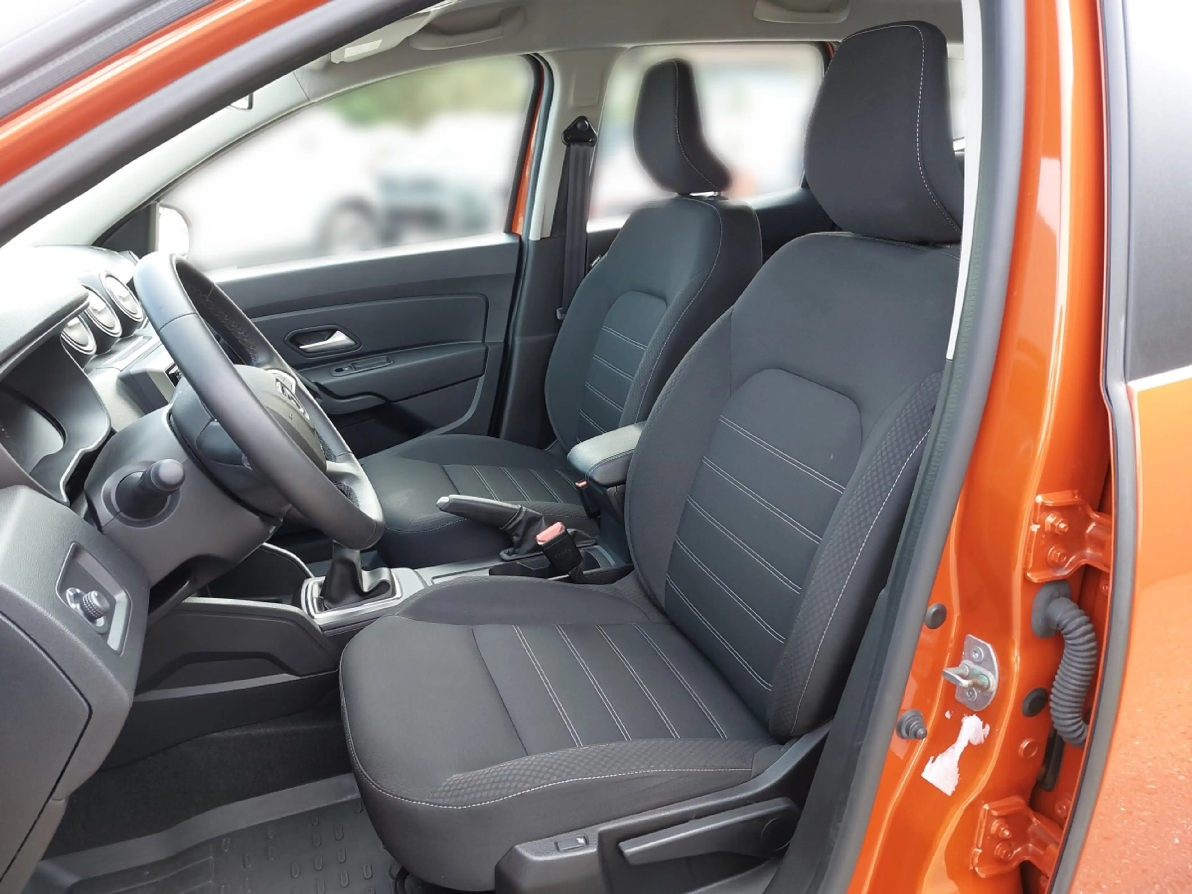 Dacia Duster TCe 130 PF Comfort — photo 5