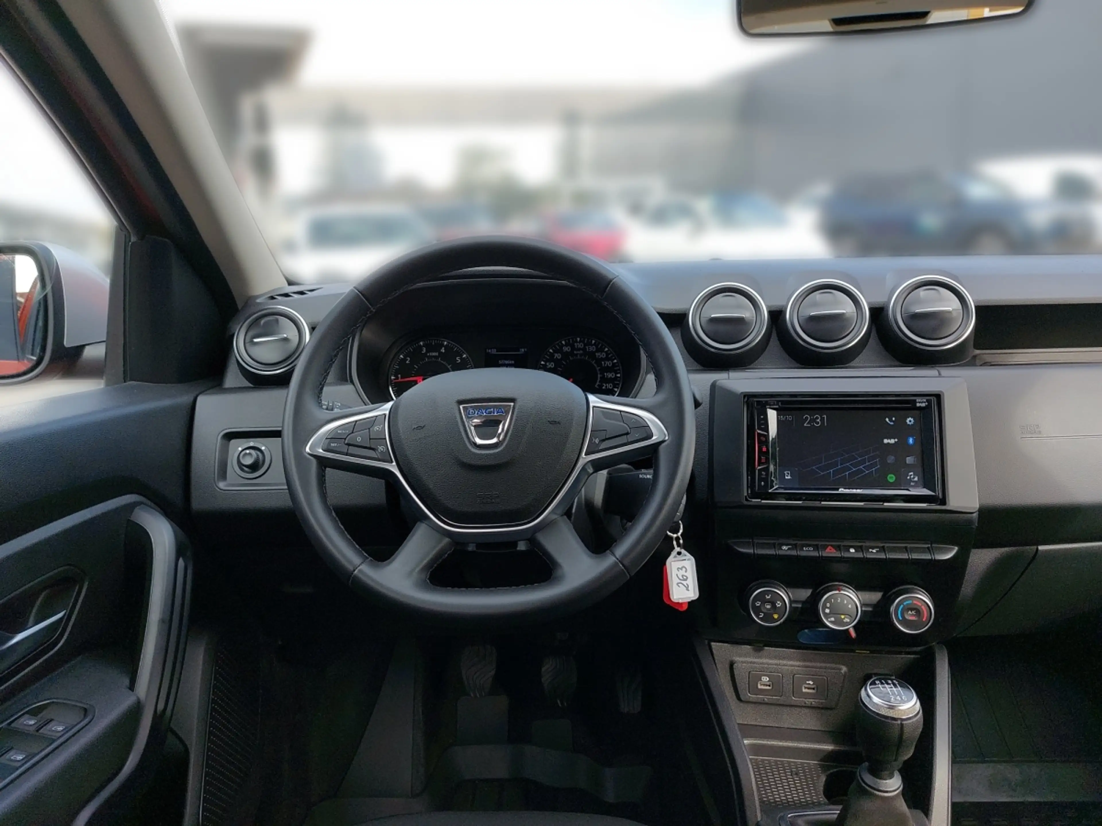 Dacia Duster TCe 130 PF Comfort — photo 4