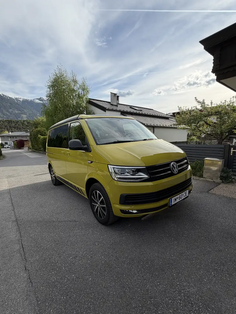 Volkswagen T6 California Beach Edition 2,0 TDI BMT DSG Gelb - 1